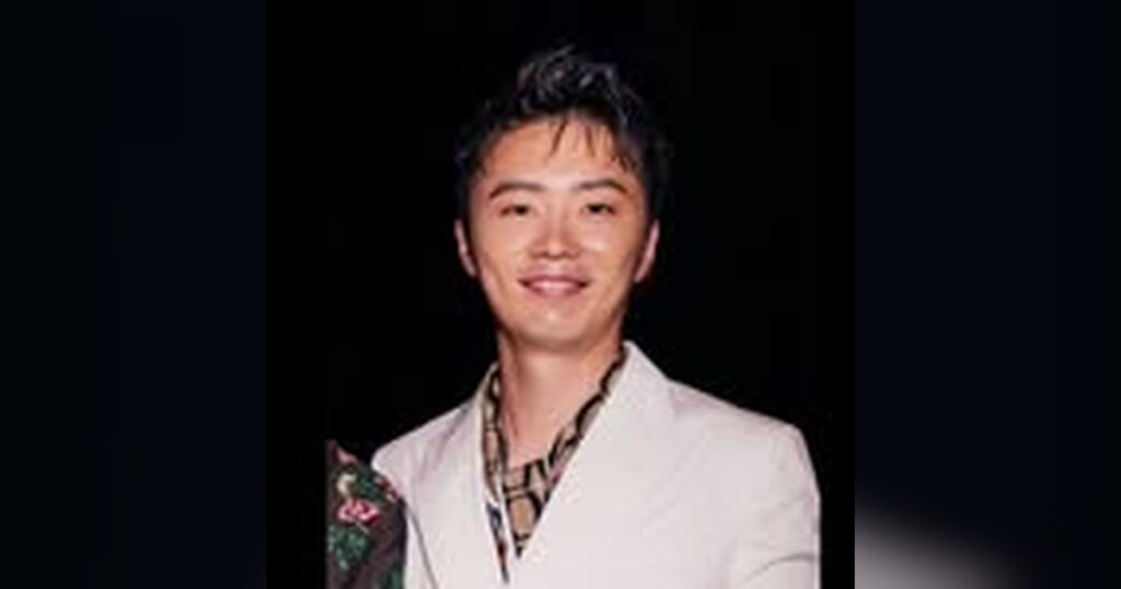お金持ちの付き人とは?水川友樹・海外動画・公式SNSを解説