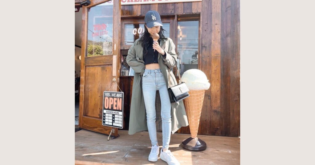 Momoとは？ファッション投稿と公式TikTokを紹介